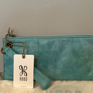 NWT Hobo Vida wristlet - Laguna color 100% genuine leather